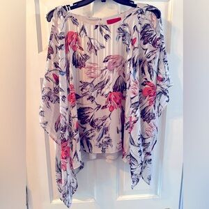 Jennifer Lopez floral cold shoulder top